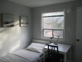 High Park junior studio with washroom and kitchen